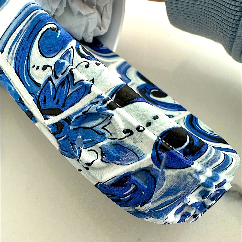 Dolce & Gabanna Slide Sandals - Picture 6 of 10